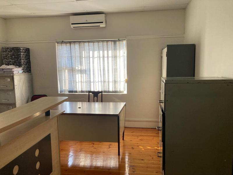 To Let Commercial Property for Rent in Newton Park Eastern Cape